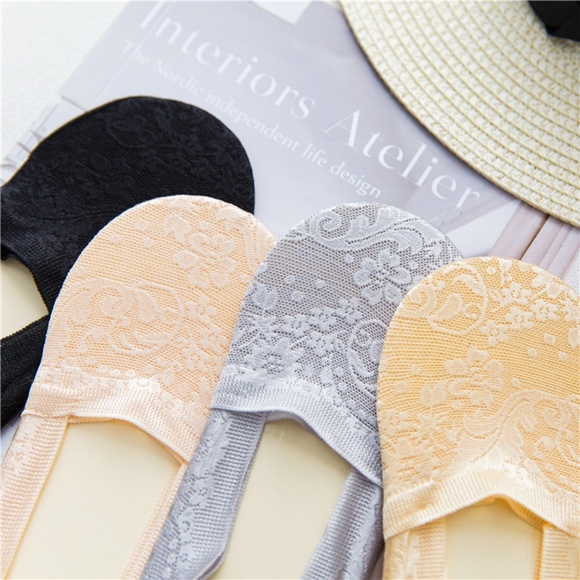 4 Pairs Women Lace Ankle No Show Socks - Picture 2 of 8